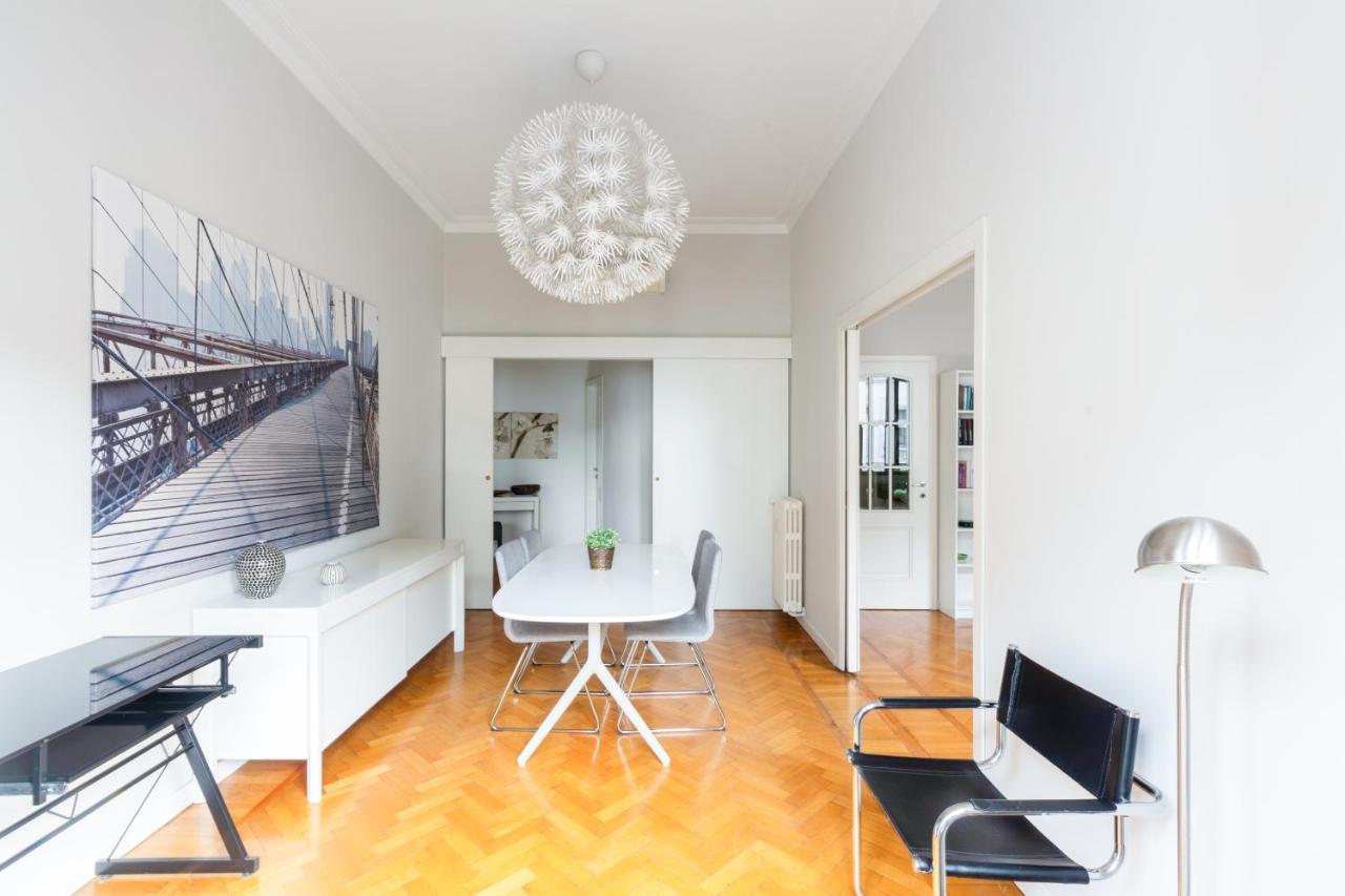 Spacious And Brilliant Apartment In Duomo By Easylife Milano Esterno foto